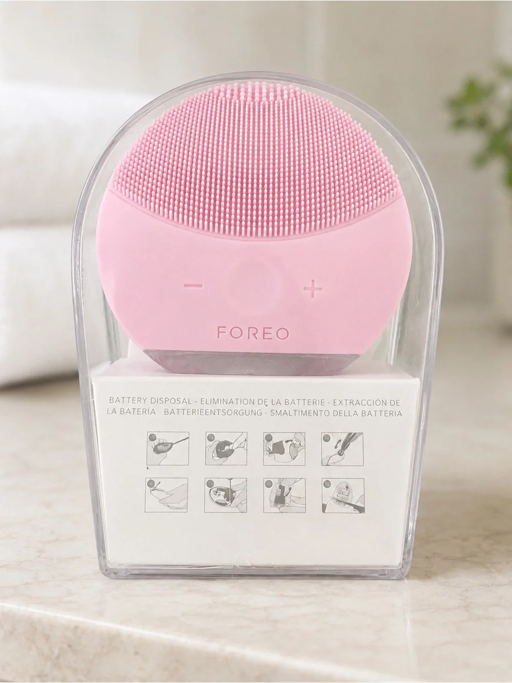 FOREO Pink Silicone Sonic Facial Cleansing Device